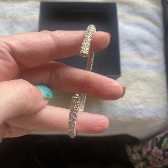 Elegant 7” sparkle gold silver with tiny crystals hinge bracelet - Picture 5 of 6